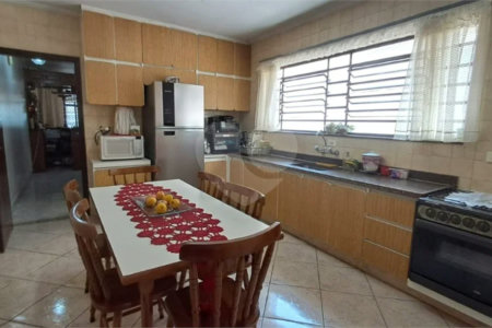 Casa à venda com 3 quartos, sendo 1 suíte, em Vila Maria Baixa, São Paulo, SP