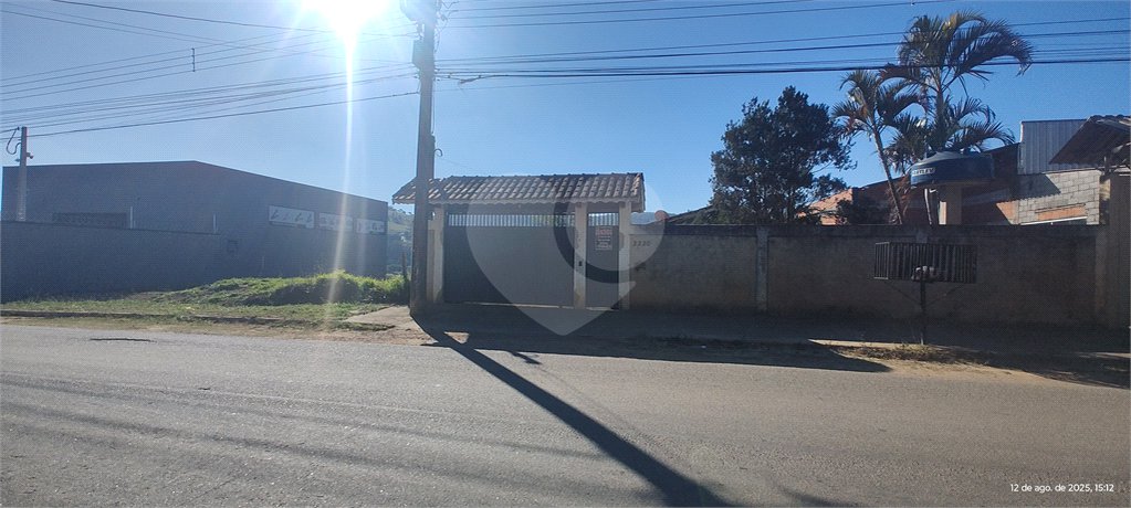 Chácara à venda com 3 quartos, sendo 1 suíte, no Centro, Nazaré Paulista, SP