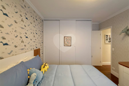 Apartamento à venda com 3 suítes em Campo Belo, São Paulo, SP