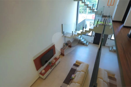 Casa à venda com 3 suítes em Pinheirinho, Vinhedo, SP