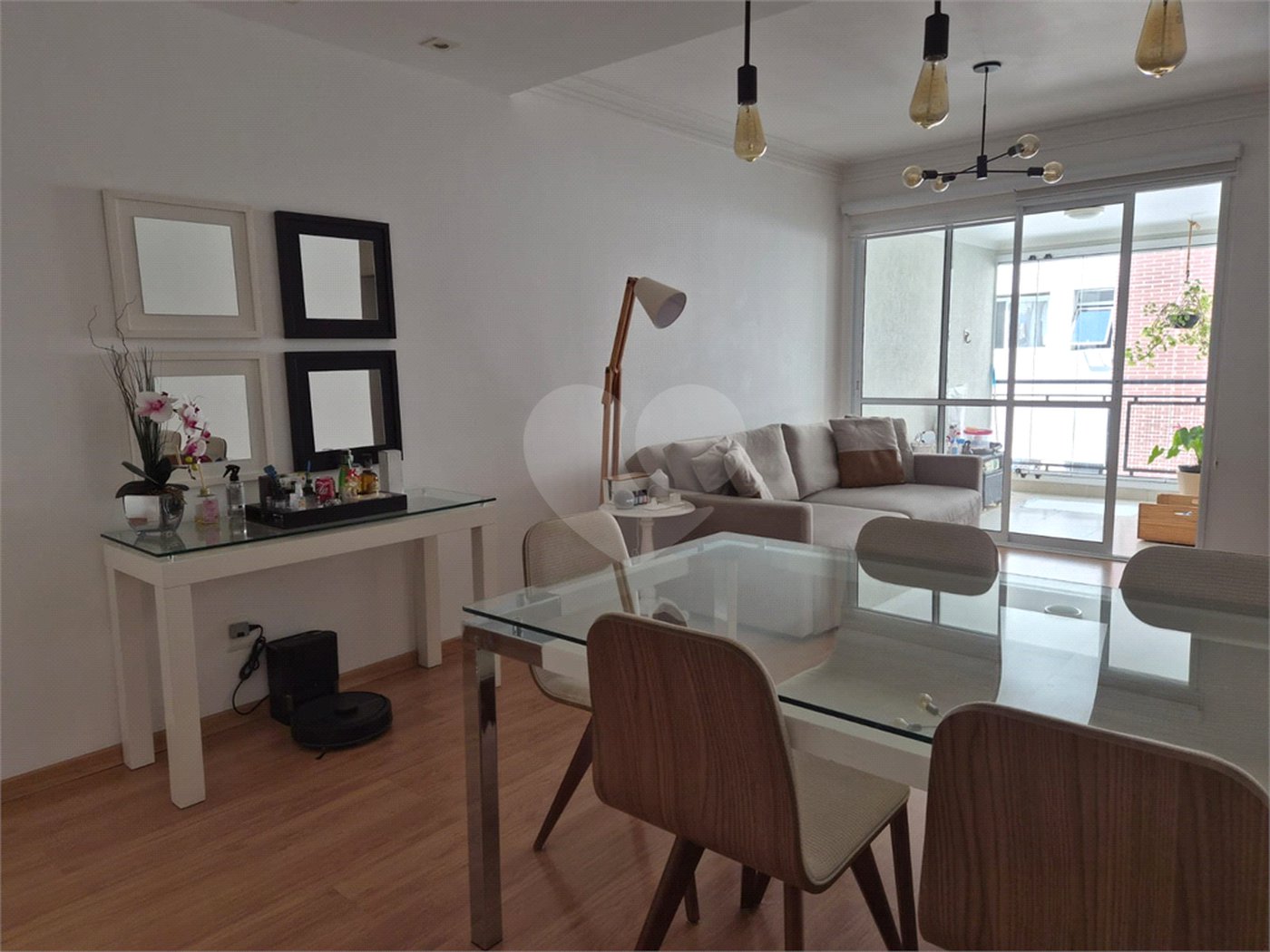 Apartamento à venda com 2 quartos, sendo 1 suíte, em Pinheiros, São Paulo, SP