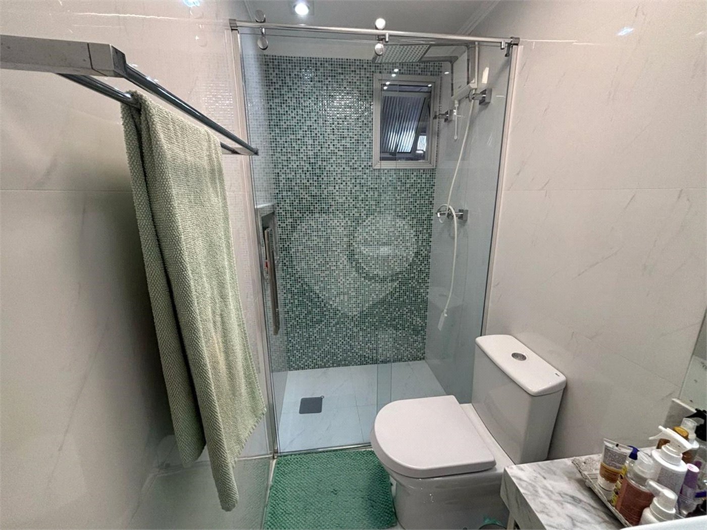 Apartamento à venda com 3 quartos, sendo 1 suíte, em Vila Esperança, São Paulo, SP