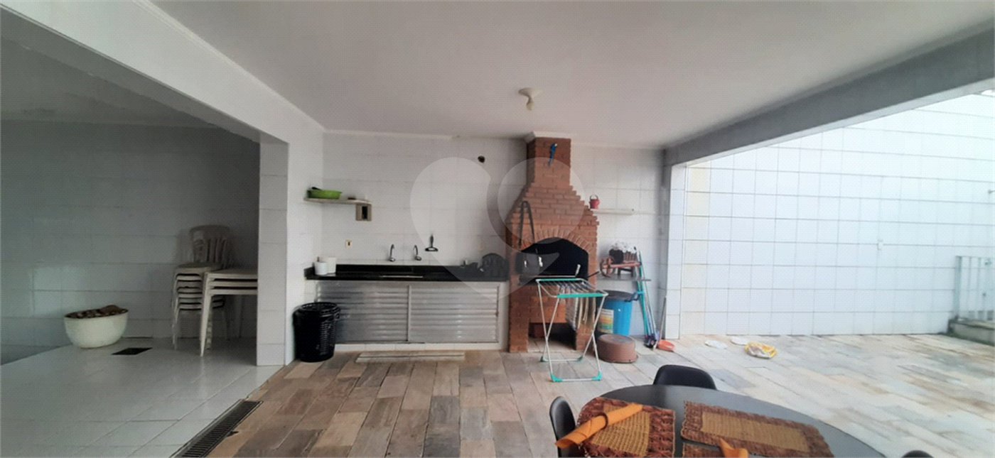 Sobrado à venda com 5 quartos, sendo 1 suíte,  em Vila Rosália, Guarulhos, SP