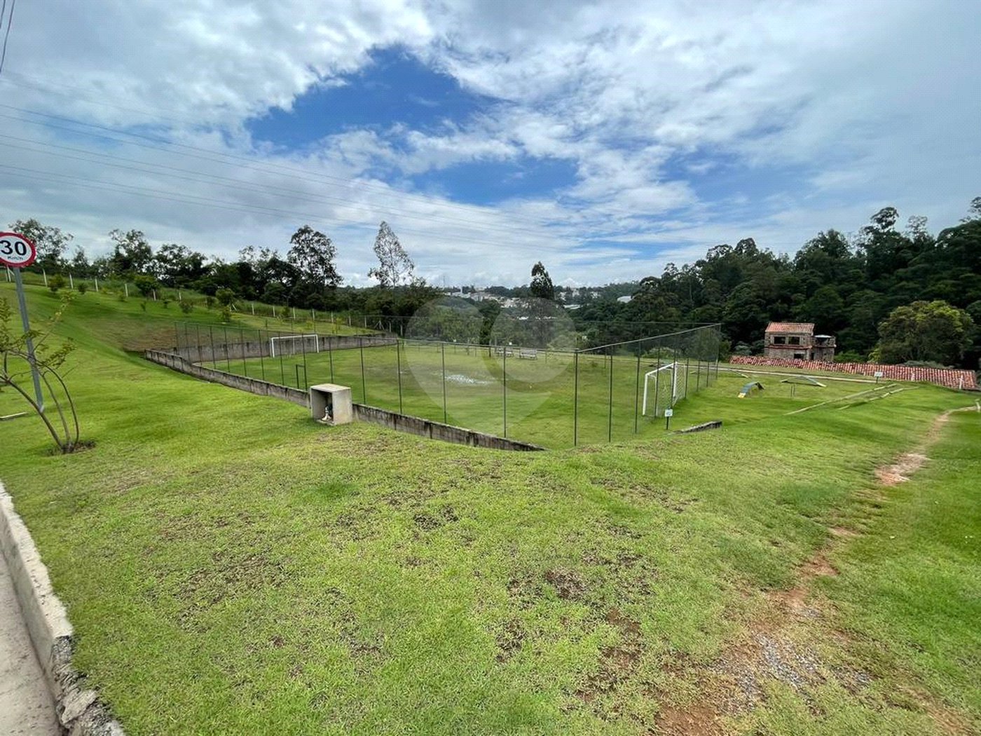 Terreno à venda no condomínio Reserva dos Jatobás, Louveira - SP