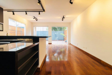 Casa à venda com 3 quartos, sendo 1 suíte,  no condomínio Reserva do Visconde, São Paulo - SP