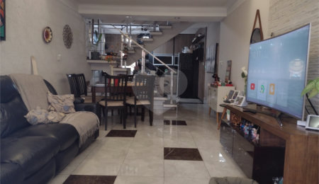 Casa à venda com 4 quartos, sendo 2 suítes, em Vila Gustavo, São Paulo, SP