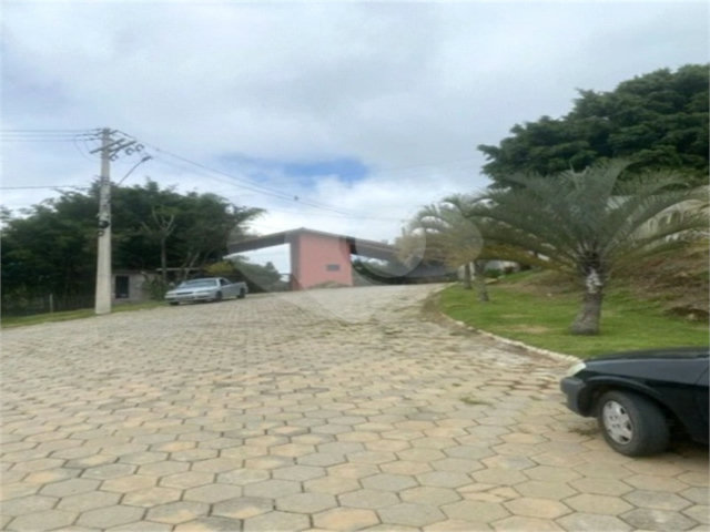 Terreno à venda no condomínio Águas de São Pedro, Mairiporã - SP