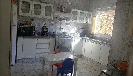 Casa à venda com 4 quartos, sendo 2 suítes, em Jardim Brasil (vila Xavier), Araraquara, SP