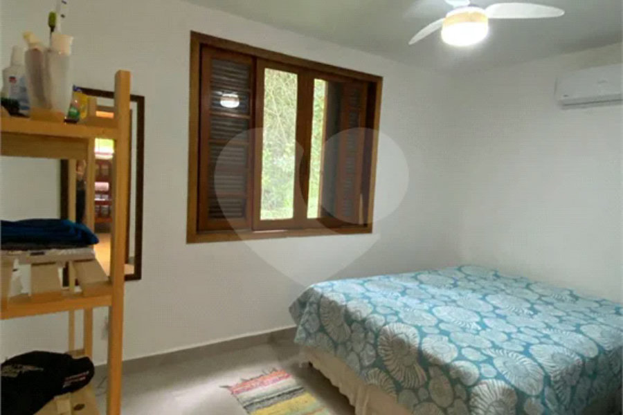 Casa à venda com 3 quartos, sendo 2 suítes,  em Boracéia, São Sebastião, SP
