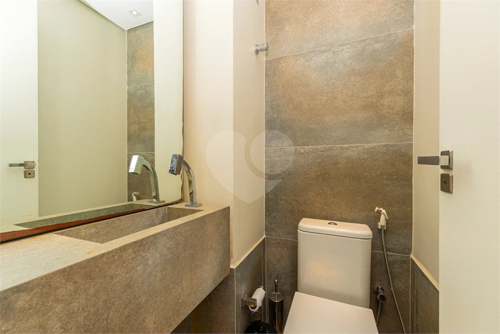Apartamento à venda com 3 quartos, sendo 1 suíte, em Chácara Santo Antônio, São Paulo, SP