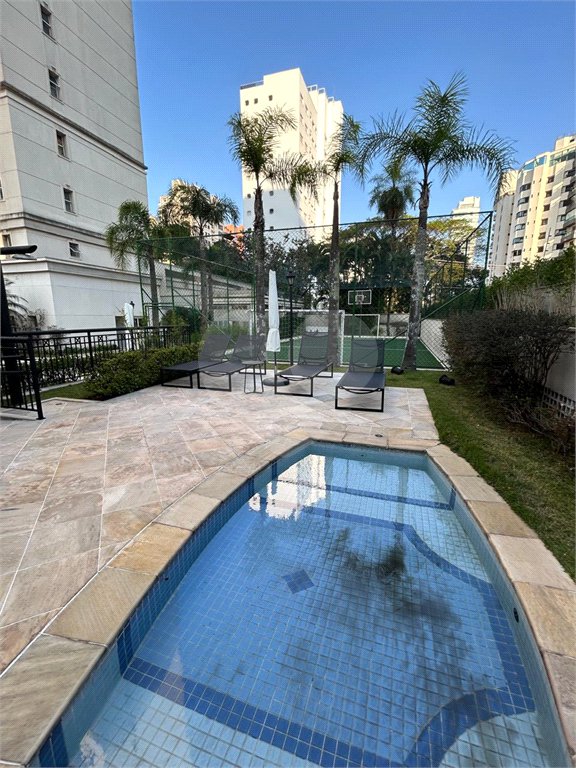 Apartamento à venda com 3 suítes em Indianópolis, São Paulo, SP