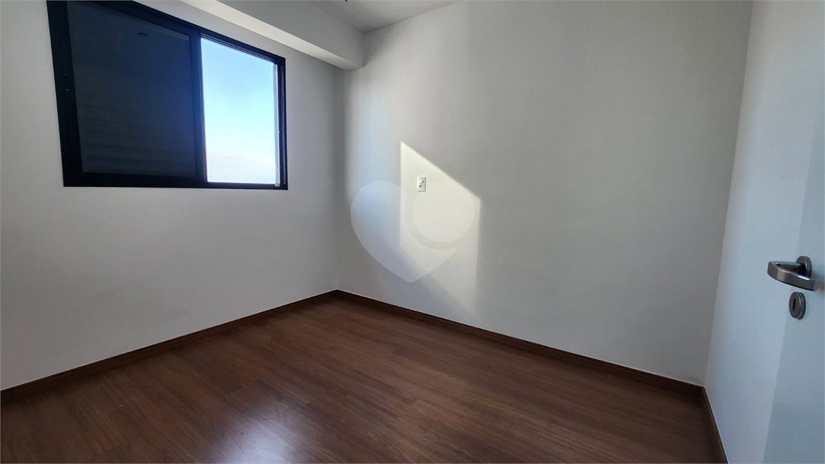 Apartamento à venda com 2 quartos, sendo 1 suíte,  em Parque Campolim, Sorocaba, SP
