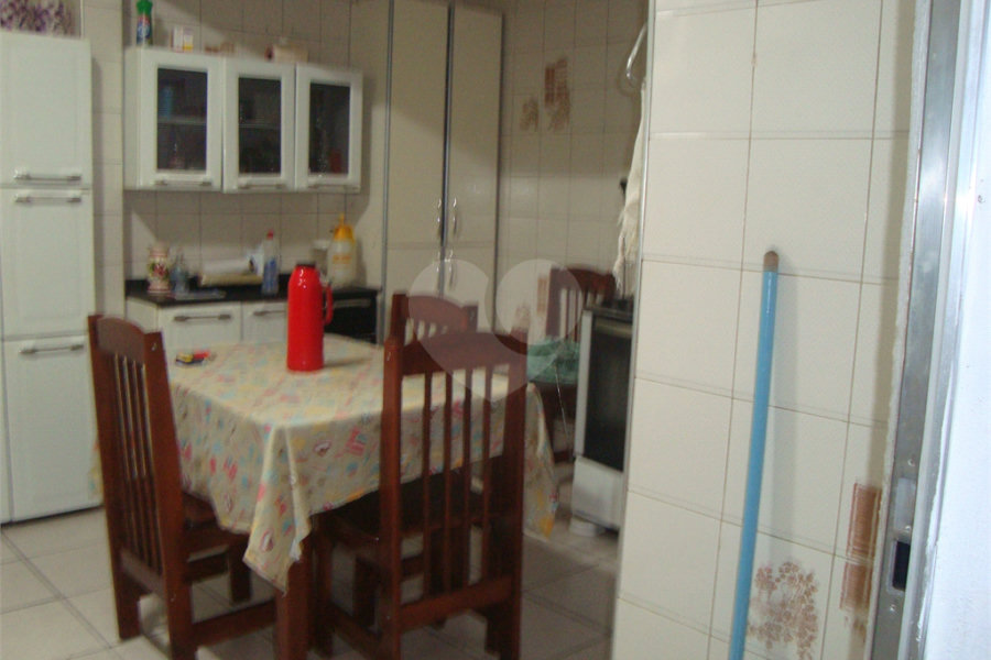 Sobrado à venda com 7 quartos, sendo 1 suíte, em Santana, São Paulo, SP
