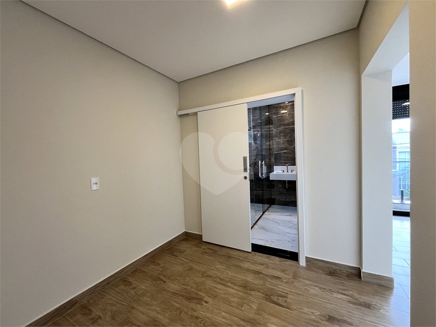 Casa à venda com 4 suítes no condomínio Mont Blanc, Sorocaba - SP
