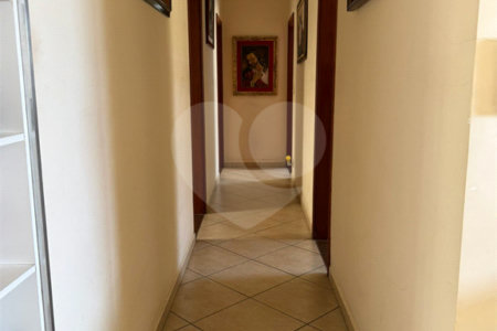 Casa à venda com 4 quartos, sendo 1 suíte, em Vila Henrique, Salto, SP