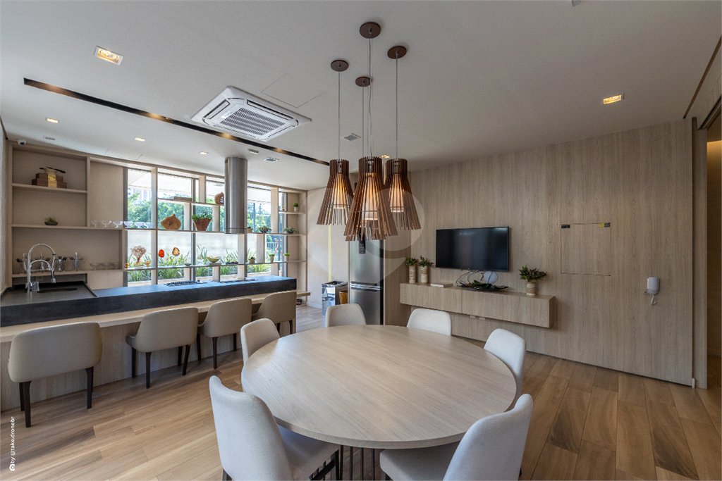 Apartamento à venda com 4 quartos, sendo 2 suítes, em Campo Belo, São Paulo, SP