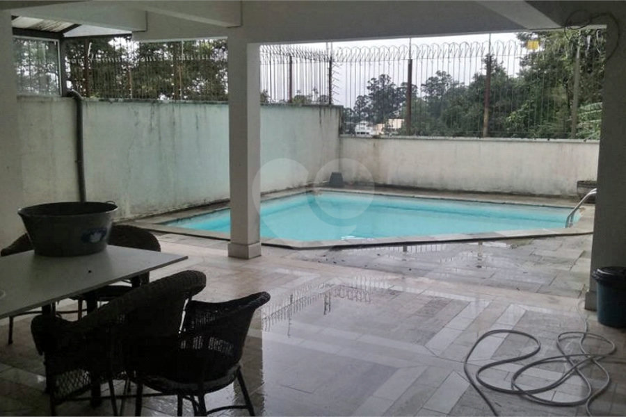 Sobrado à venda com 6 quartos, sendo 4 suítes, em Tremembé, São Paulo, SP