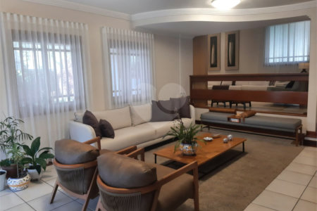 Casa à venda com 4 quartos, sendo 2 suítes,  no condomínio Estância Marambaia, Vinhedo - SP