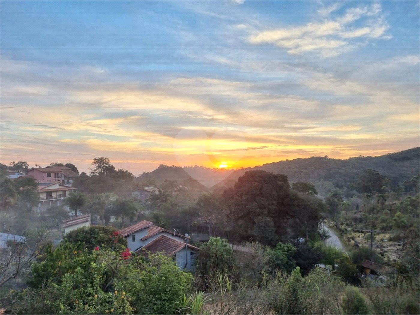 Casa à venda com 3 quartos, sendo 1 suíte, em Serra da Cantareira, Mairiporã, SP