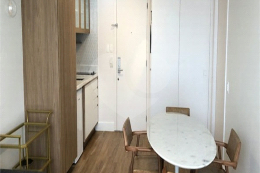 Flat à venda com 1 suíte em Santana, São Paulo, SP
