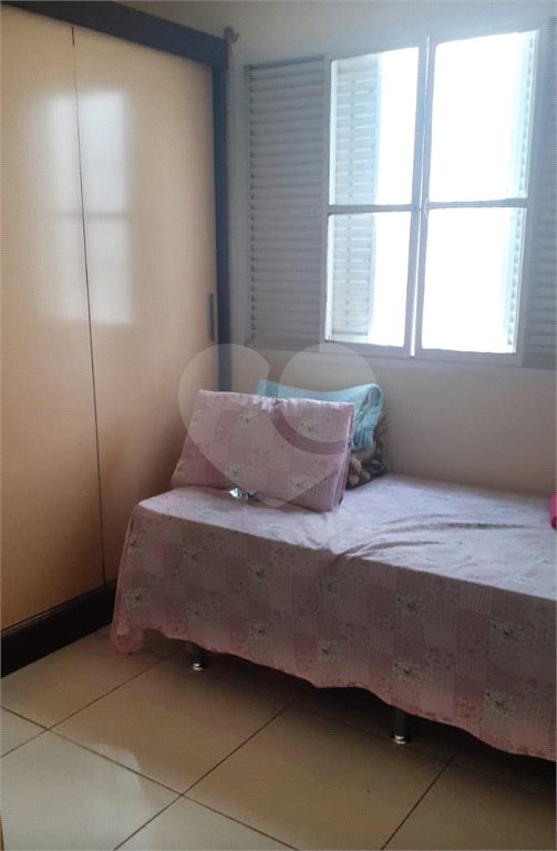 Casa à venda com 7 quartos, sendo 1 suíte, em Aliança, Osasco, SP