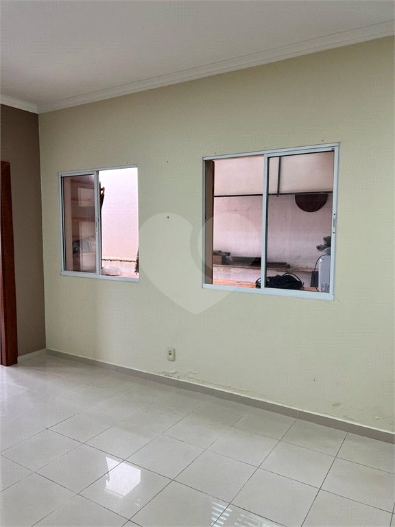 Casa à venda com 3 quartos, sendo 1 suíte,  em Pinheirinho, Vinhedo, SP