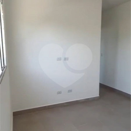 Casa à venda com 2 quartos em Chácara Holiday, Itaquaquecetuba, SP