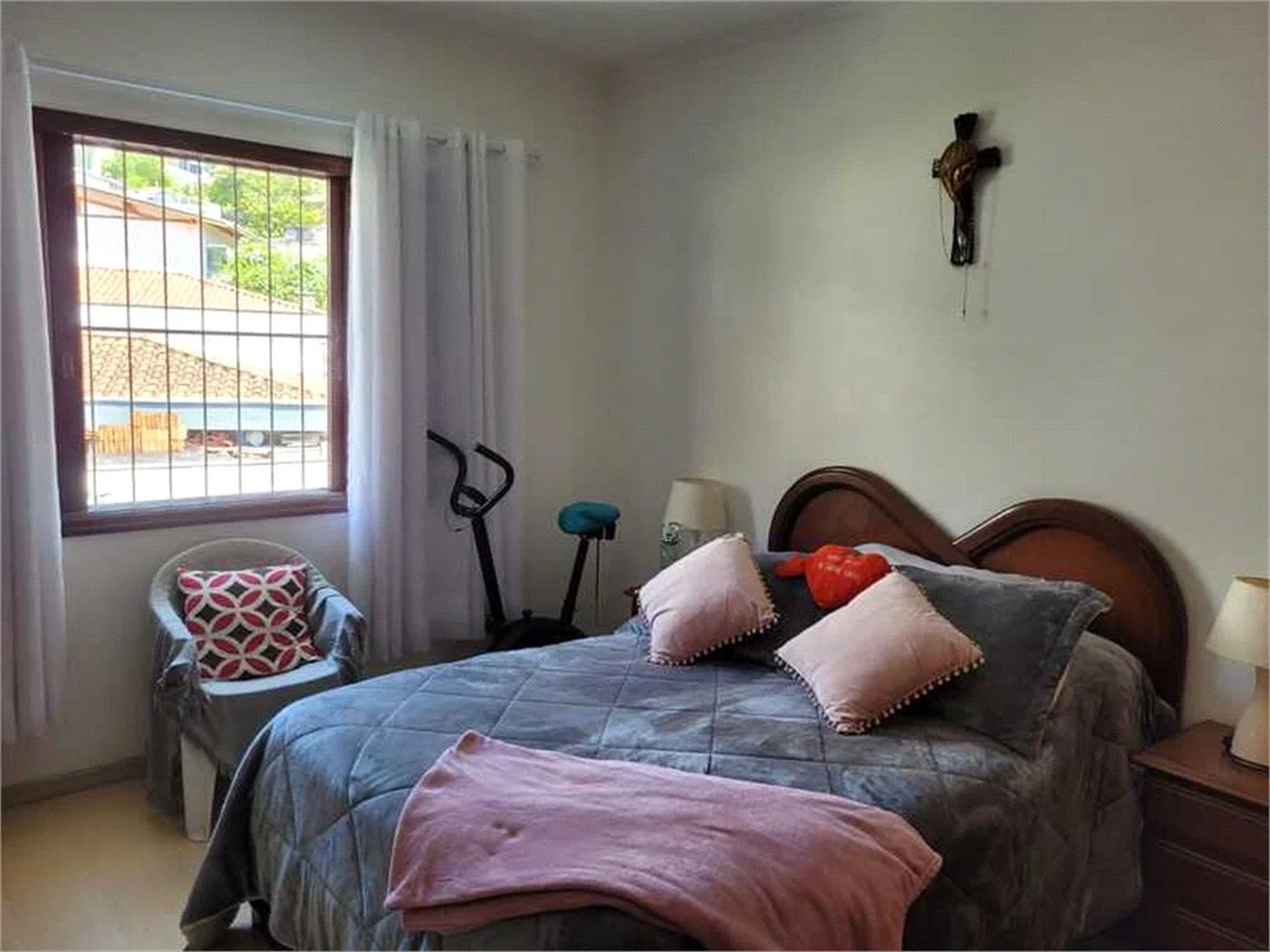 Sobrado à venda com 6 quartos, sendo 2 suítes, em Vila Romana, São Paulo, SP