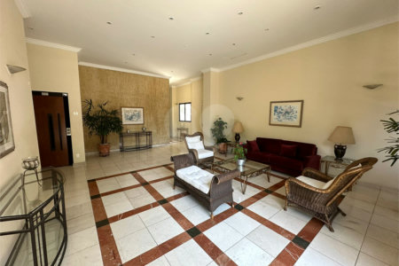 Apartamento à venda com 3 quartos, sendo 1 suíte, em Vila Monumento, São Paulo, SP