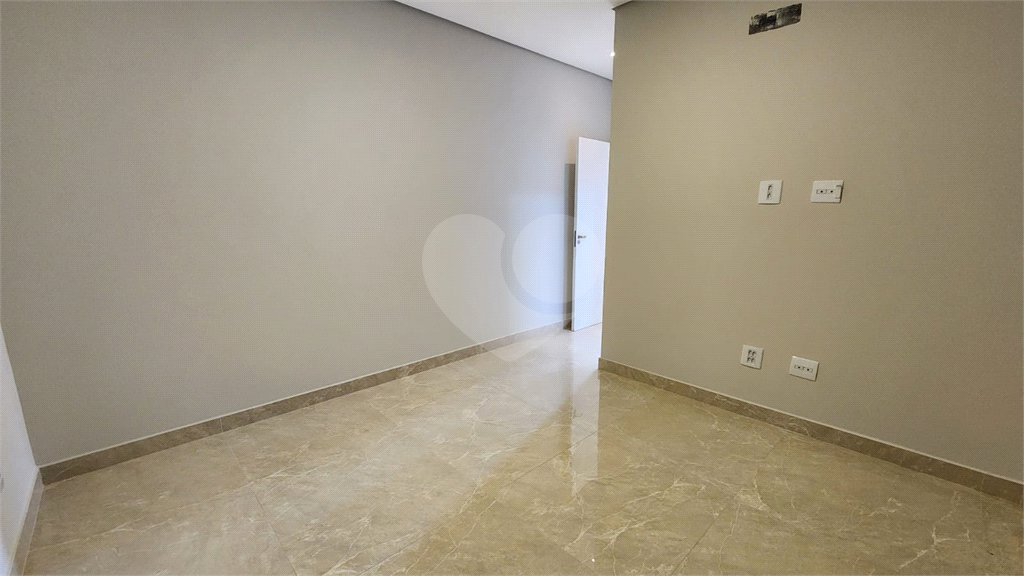 Casa à venda com 3 suítes no condomínio Santa Isabel I, Louveira - SP
