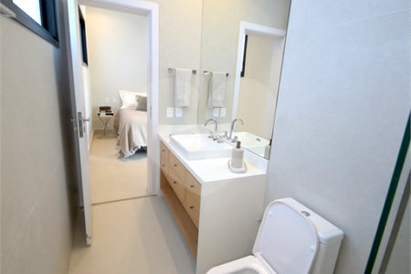 Casa à venda com 4 suítes no condomínio Villa dos Pinheiros, Indaiatuba - SP