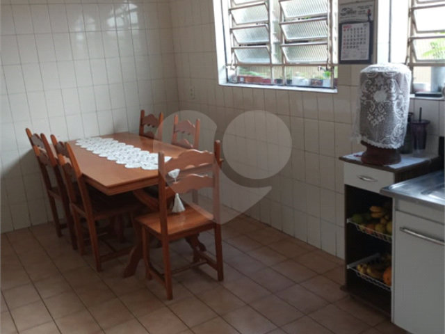 Sobrado à venda com 3 quartos, sendo 1 suíte,  em Tremembé, São Paulo, SP