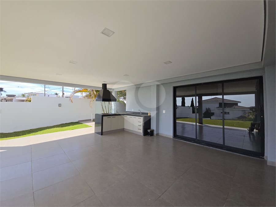 Casa à venda com 3 suítes no condomínio Village Ipanema I, Araçoiaba da Serra - SP