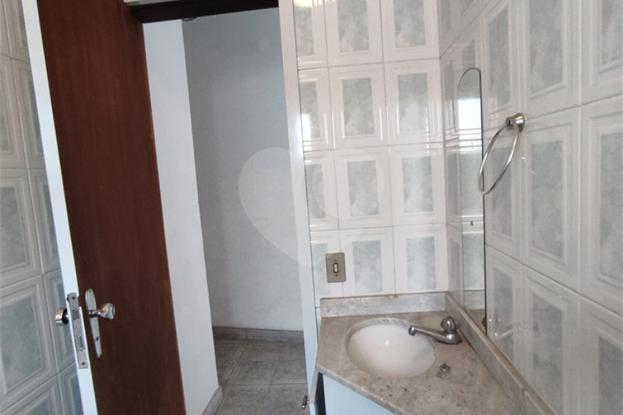 Sobrado à venda ou para alugar com 2 quartos, sendo 1 suíte, em Parada Inglesa, São Paulo, SP