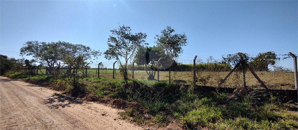 Sítio à venda com 2 suítes em Buru, Salto, SP