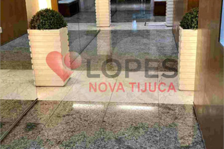 Cobertura à venda com 4 quartos, sendo 1 suíte, em Tijuca, Rio de Janeiro, RJ