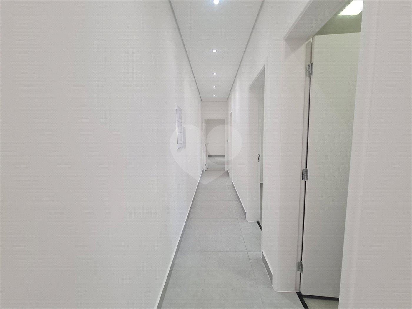 Casa à venda com 3 quartos, sendo 1 suíte, no condomínio Reserva Ipanema I, Sorocaba - SP