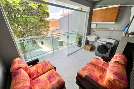 Casa à venda com 3 quartos, sendo 1 suíte, em Jardim Oriental, São Paulo, SP