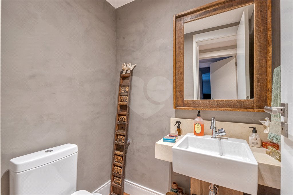 Apartamento à venda com 3 suítes em Chácara Santo Antônio, São Paulo, SP