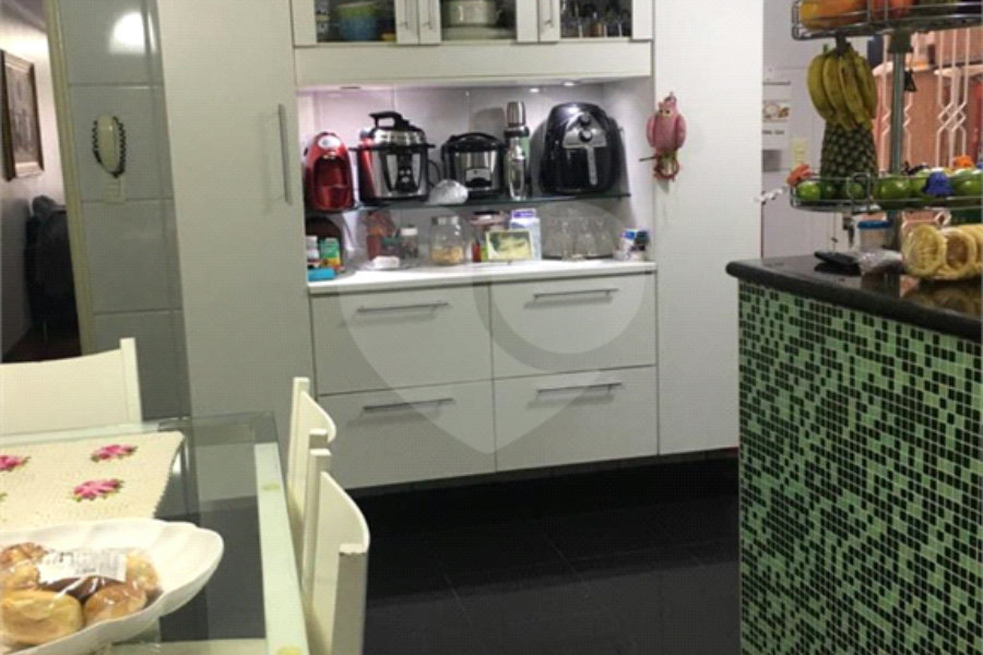 Sobrado à venda com 3 quartos, sendo 1 suíte, em Tremembé, São Paulo, SP