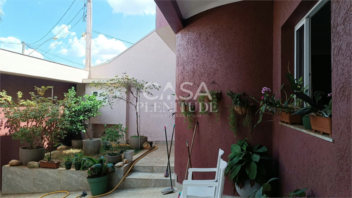 Casa à venda com 3 quartos, sendo 1 suíte,  em Jardim Americano, Sorocaba, SP