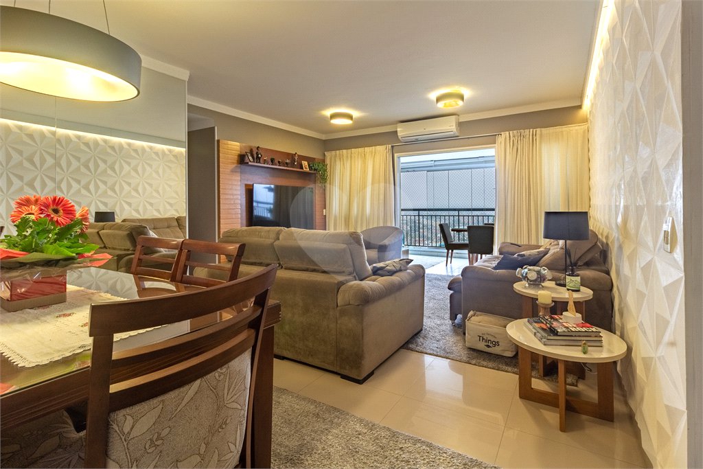 Apartamento à venda com 3 suítes em Parque Reboucas, São Paulo, SP