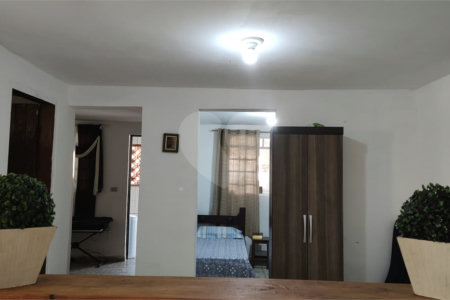 Sobrado à venda com 5 quartos, sendo 1 suíte, em Jardim Brogotá, Atibaia, SP