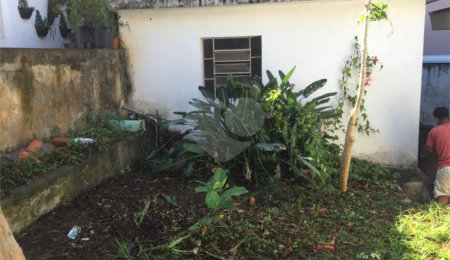 Casa Térrea à venda com 3 quartos, sendo 1 suíte,  em Santana, São Paulo, SP