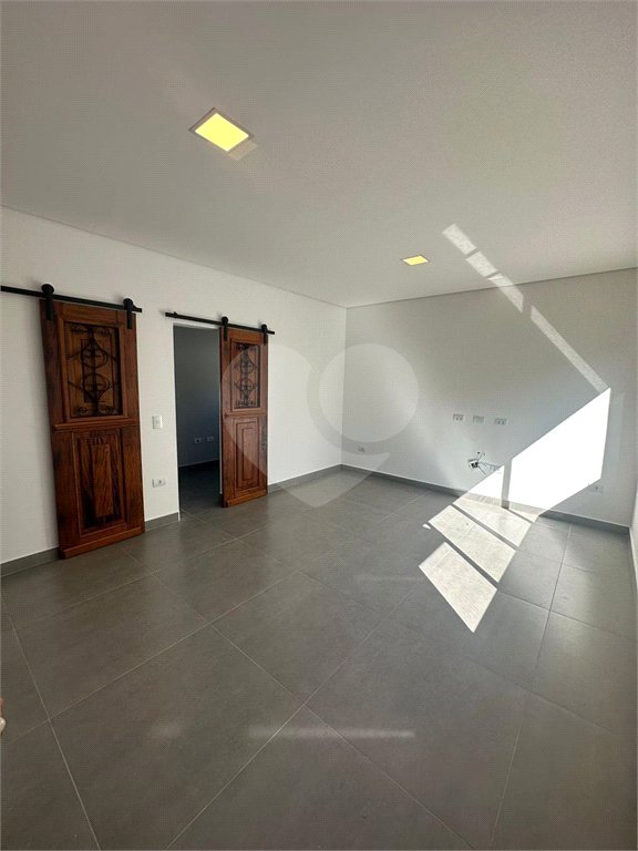 Sobrado à venda com 3 quartos, sendo 1 suíte, em Jardim do Lago, Atibaia, SP