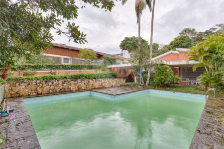 Casa Térrea à venda com 3 quartos, sendo 1 suíte, em Chácara Monte Alegre, São Paulo, SP