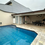 Casa à venda com 4 quartos, sendo 3 suítes, em Vila Galvão, Guarulhos, SP