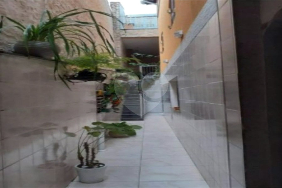 Sobrado à venda com 3 quartos, sendo 1 suíte, em Tremembé, São Paulo, SP