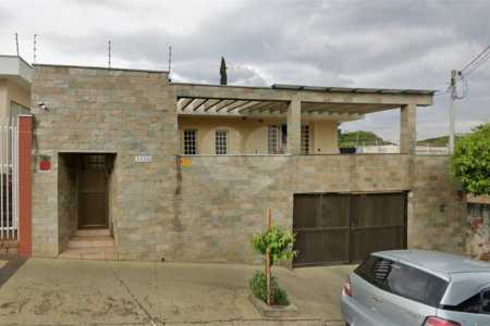 Casa à venda com 4 quartos, sendo 1 suíte, em Vila Henrique, Salto, SP