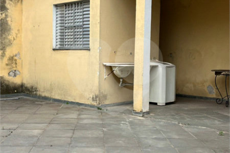 Casa Térrea à venda com 3 quartos em Jardim Dom José, São Paulo, SP